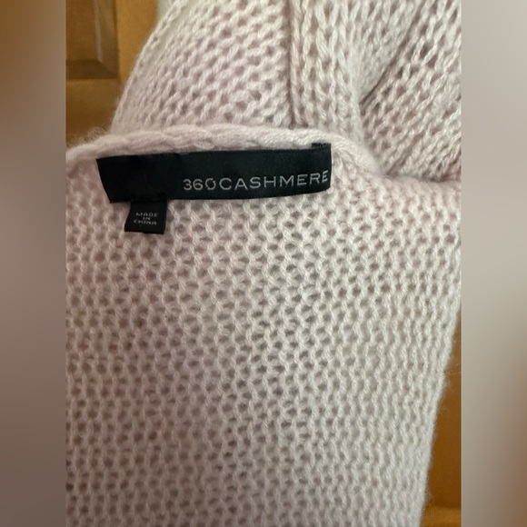 360 Cashmere Knit Wrap in Pale Pink - Picture 3 of 6
